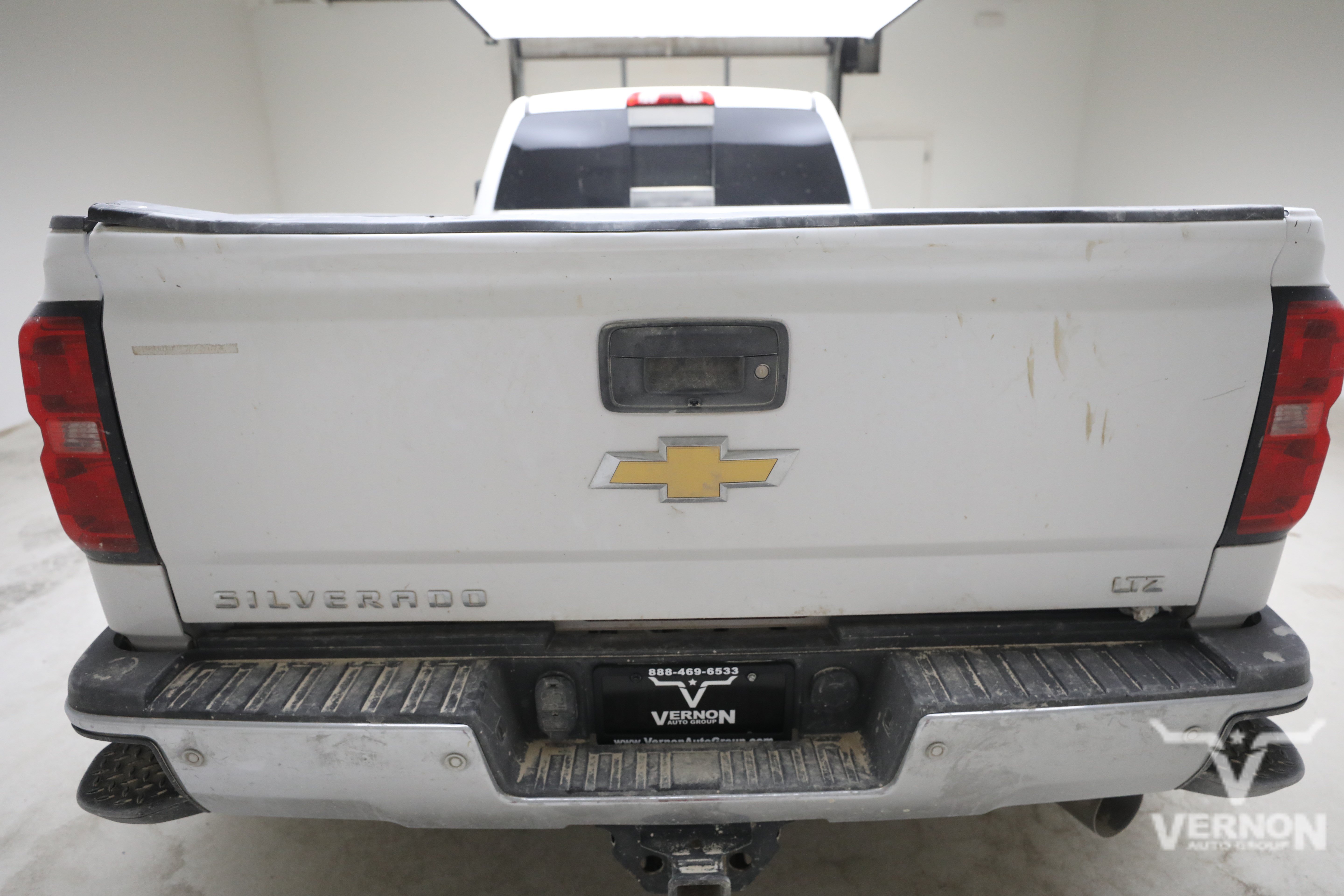 Used 2019 Chevrolet Silverado 3500 LTZ w/ Duramax Plus Package AWD/4WD image 3
