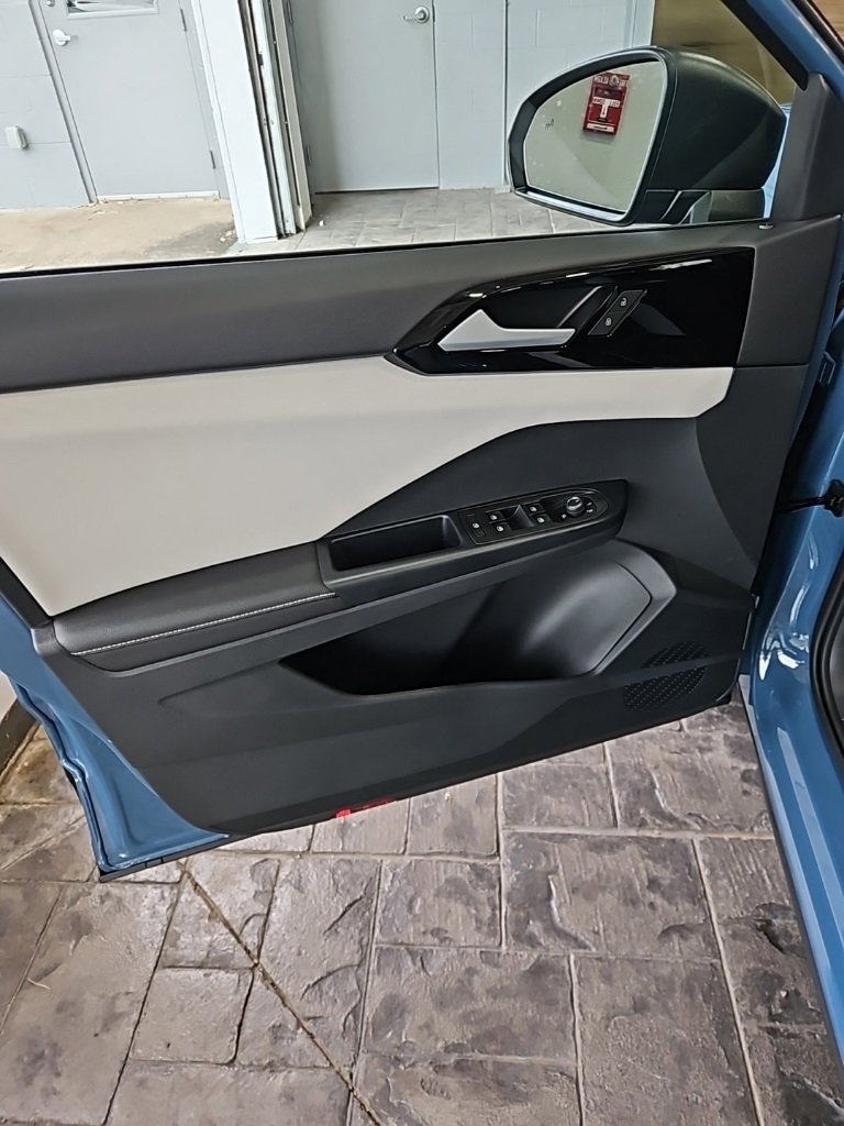 New 2026 Volkswagen Taos S image 25