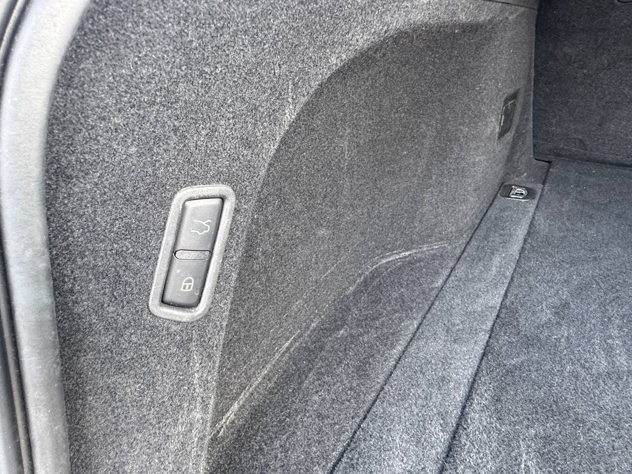Used 2020 Maserati Levante S AWD/4WD image 25
