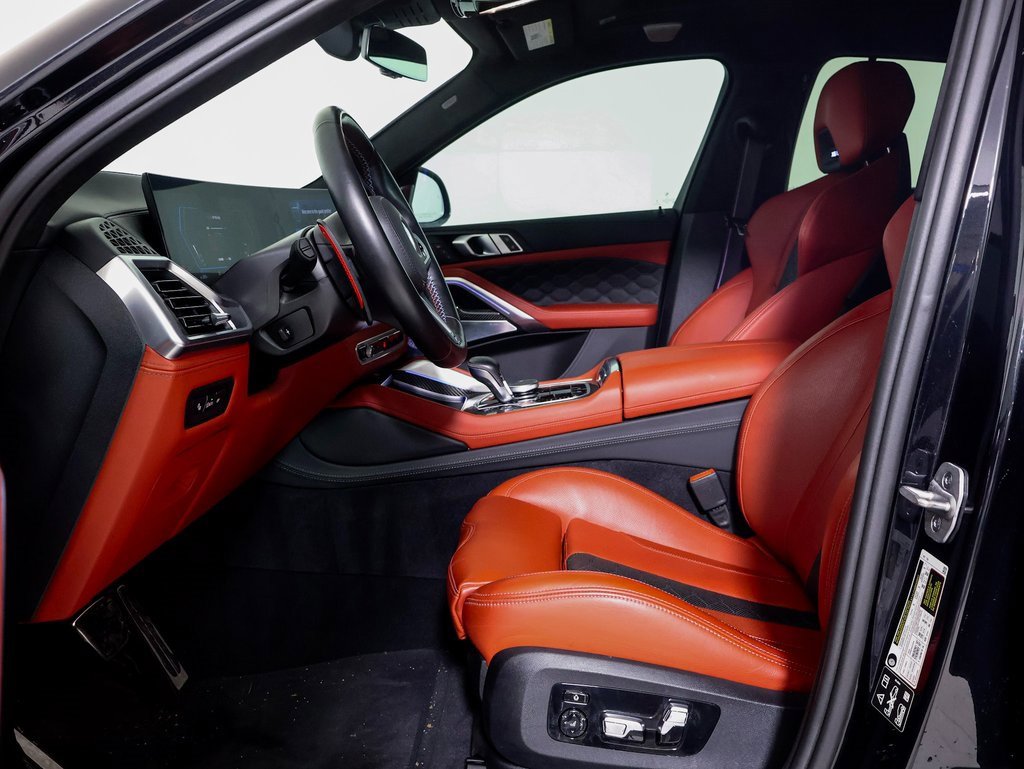 Used 2025 BMW X6 M Competition w/ Executive Package image 5