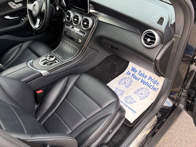 Used 2017 Mercedes-Benz GLC 300 4MATIC image 17