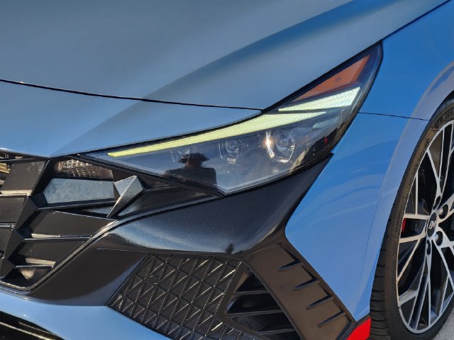 Used 2023 Hyundai Elantra N FWD image 15