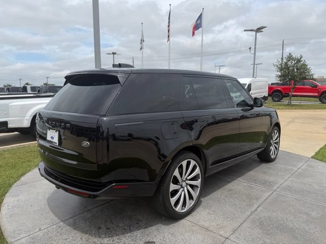 Used 2023 Land Rover Range Rover Long Wheelbase SE AWD/4WD image 8