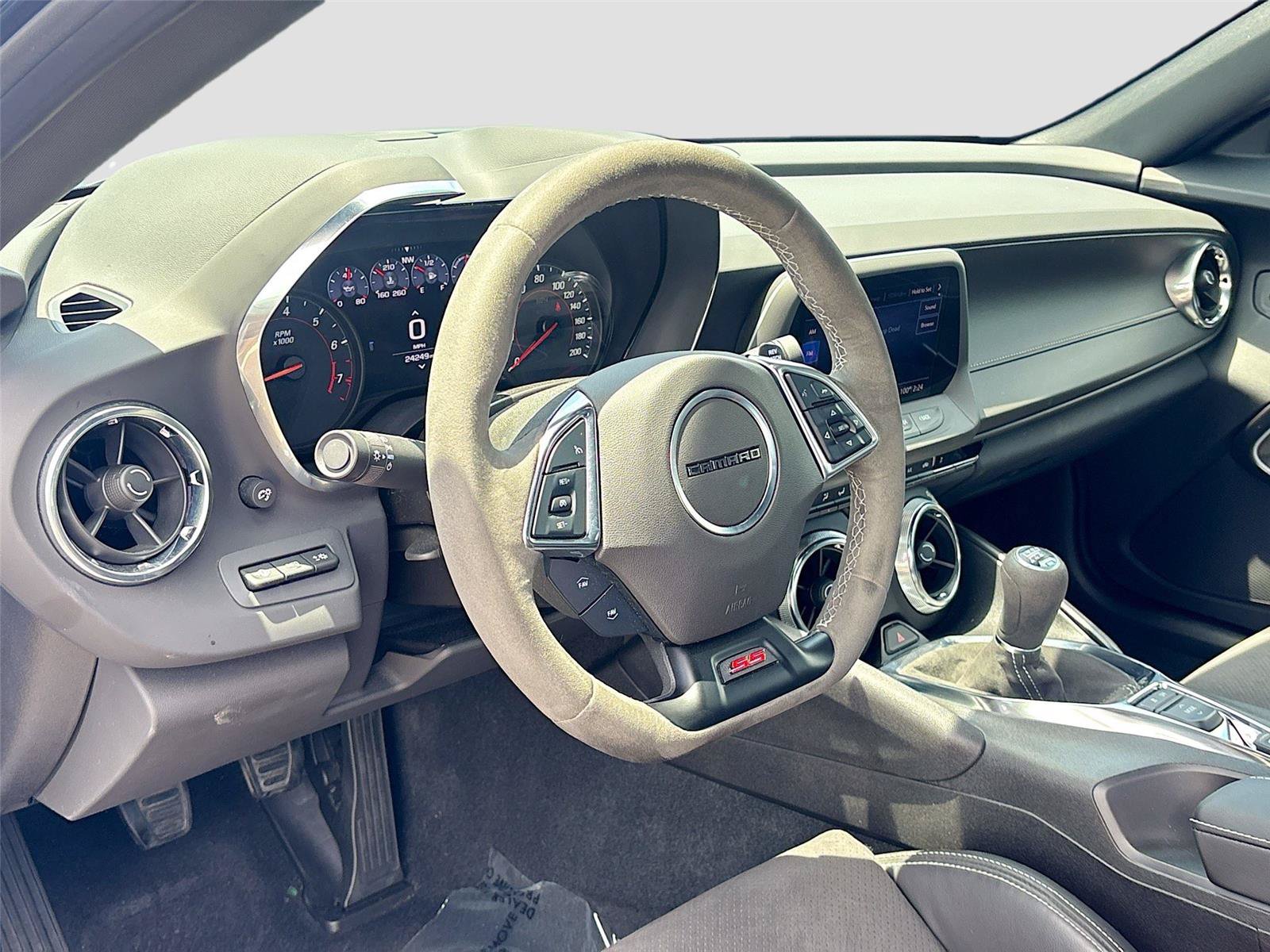 Used 2023 Chevrolet Camaro SS RWD image 9