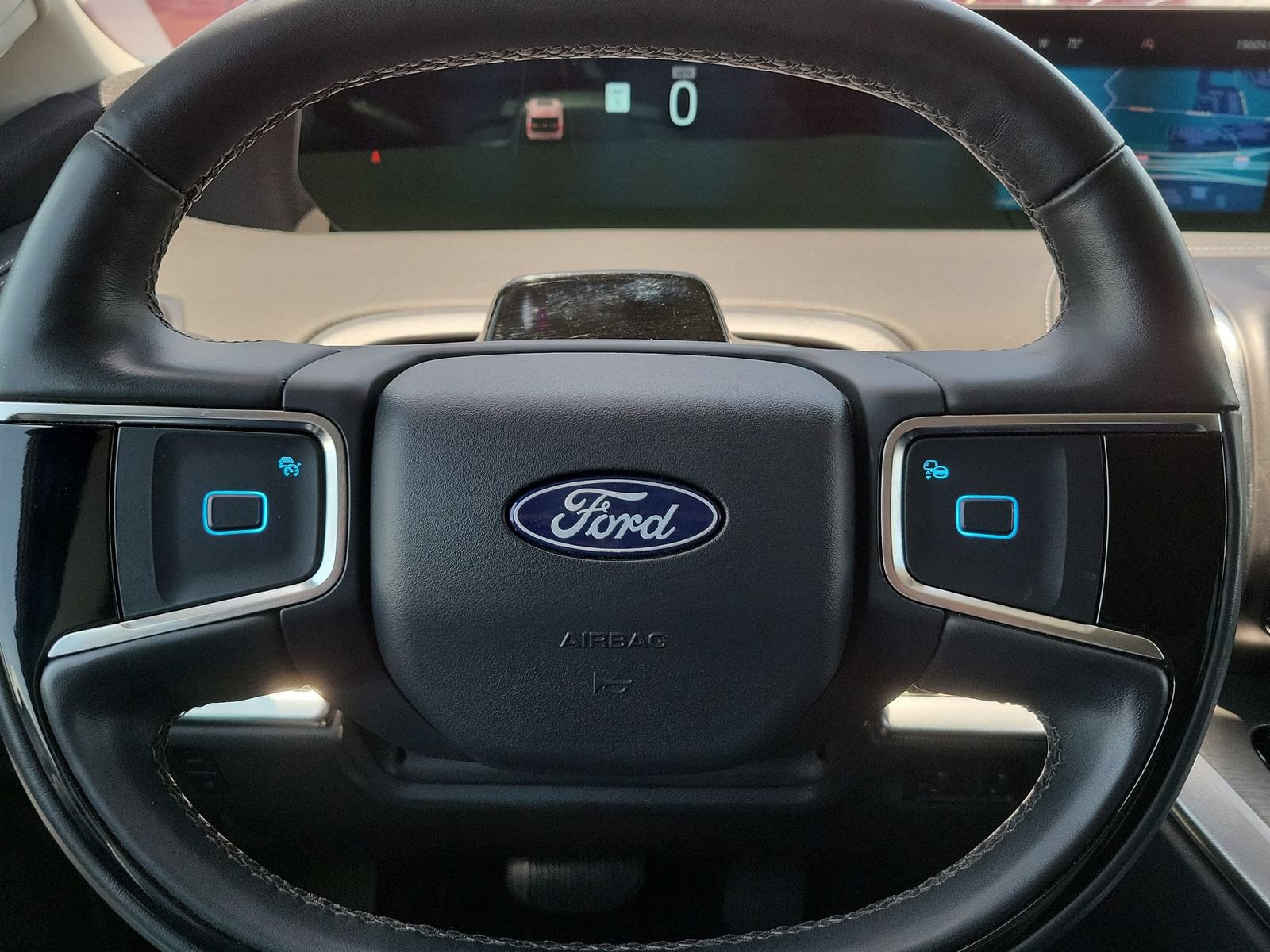 Used 2025 Ford Expedition Max Platinum AWD/4WD image 11