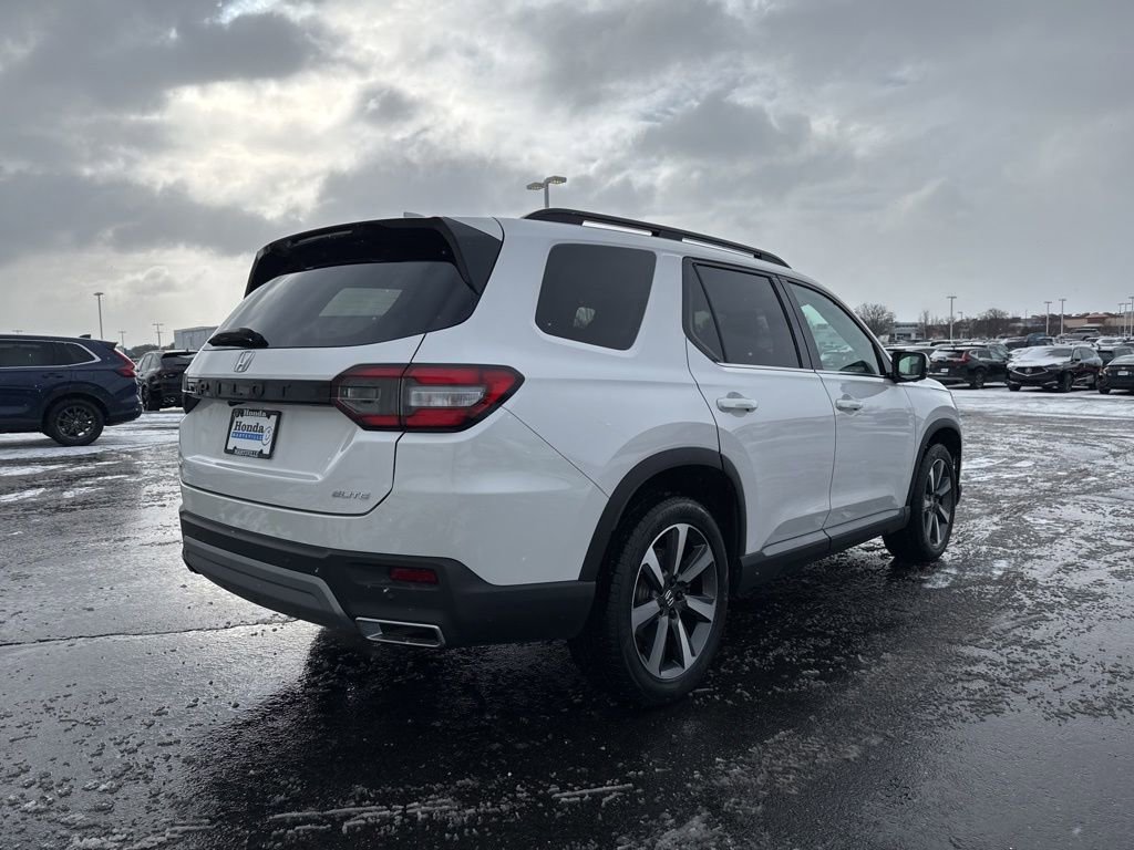 Used 2024 Honda Pilot Elite image 7