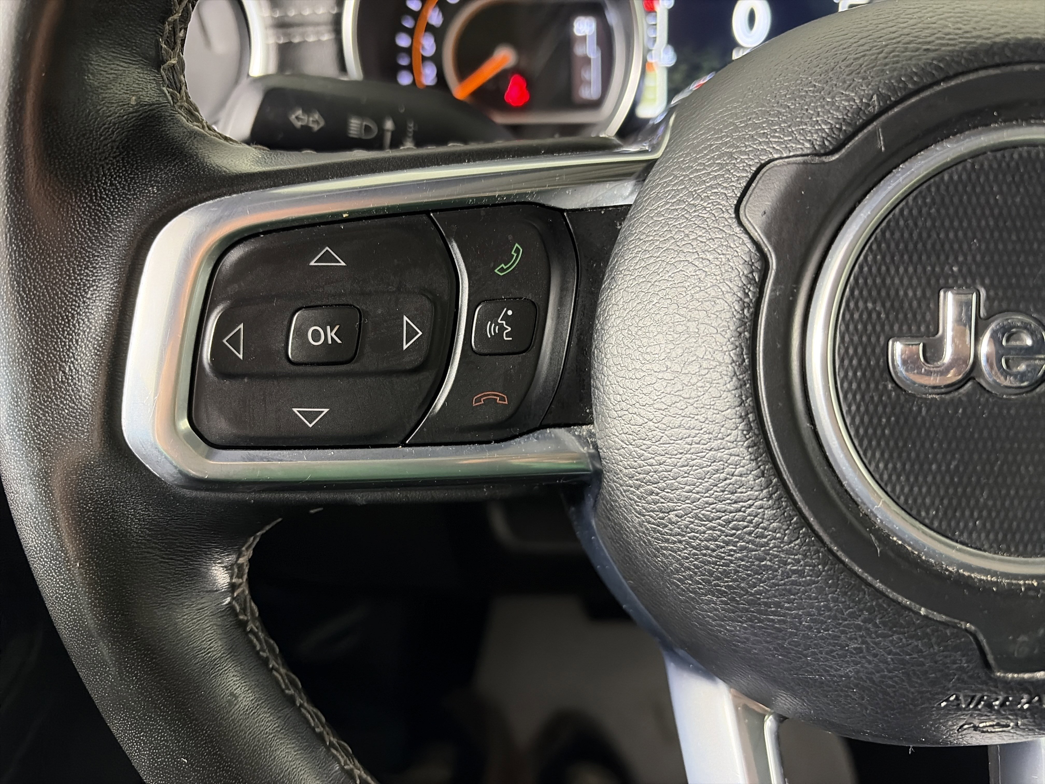 Used 2022 Jeep Wrangler Unlimited Sahara w/ Cold Weather Group image 15