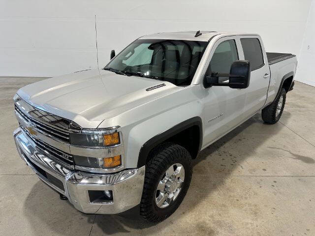 Used 2015 Chevrolet Silverado 2500 LTZ AWD/4WD image 2