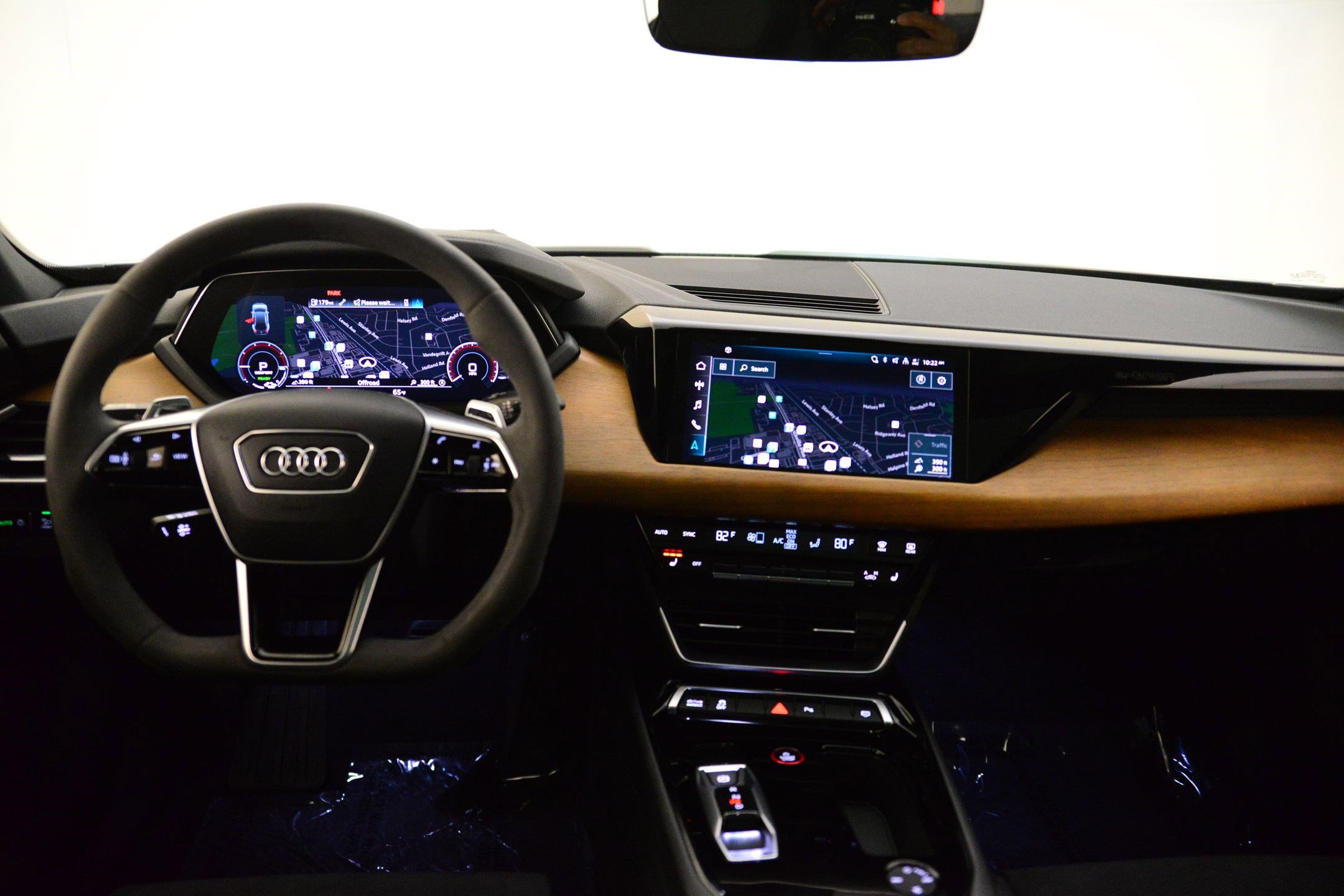 Certified 2023 Audi e-tron GT Premium Plus image 3