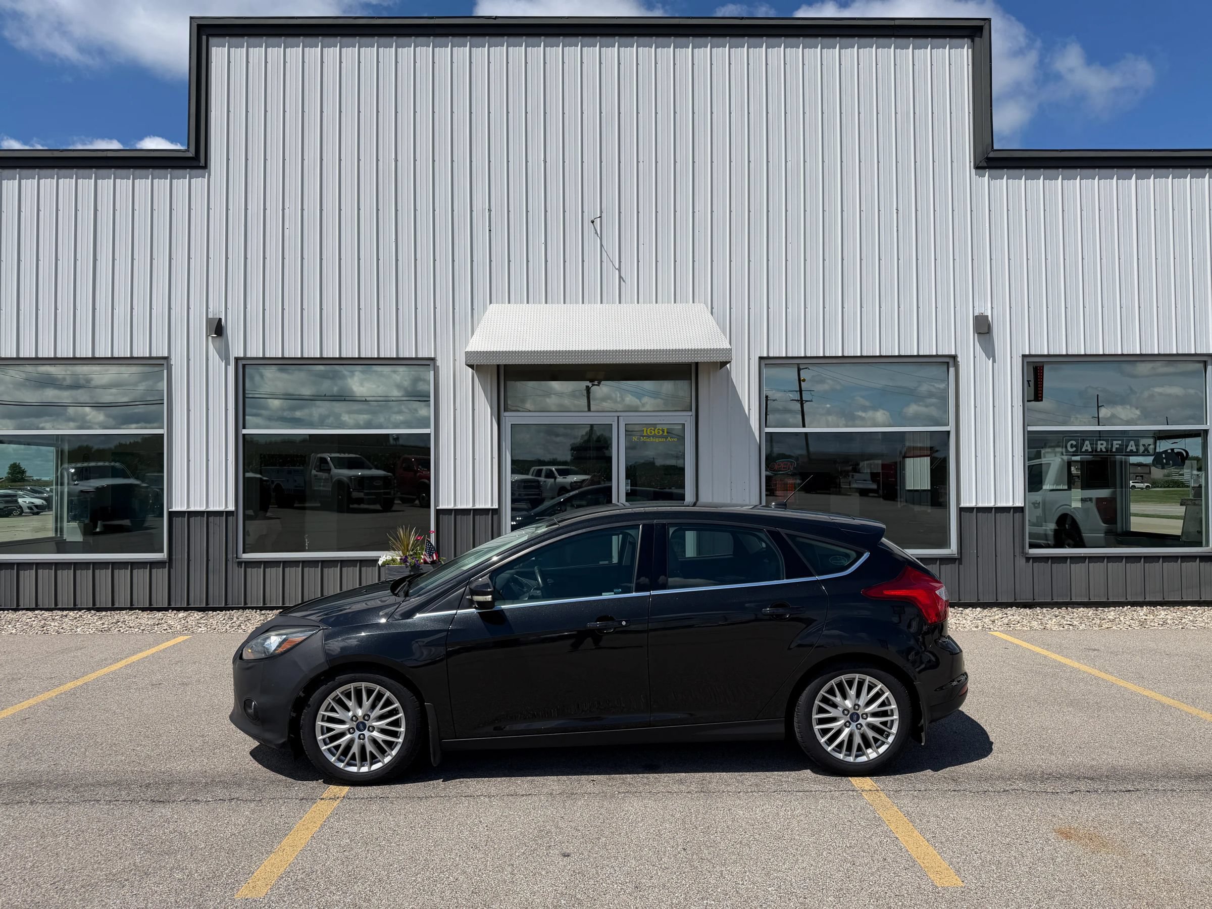 Used 2014 Ford Focus Titanium FWD image 1