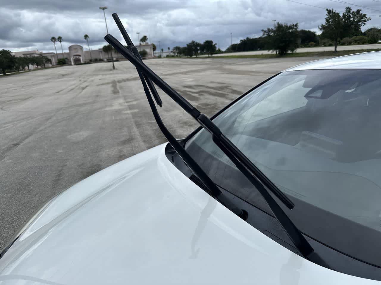 Used 2021 Toyota C-HR XLE FWD image 23