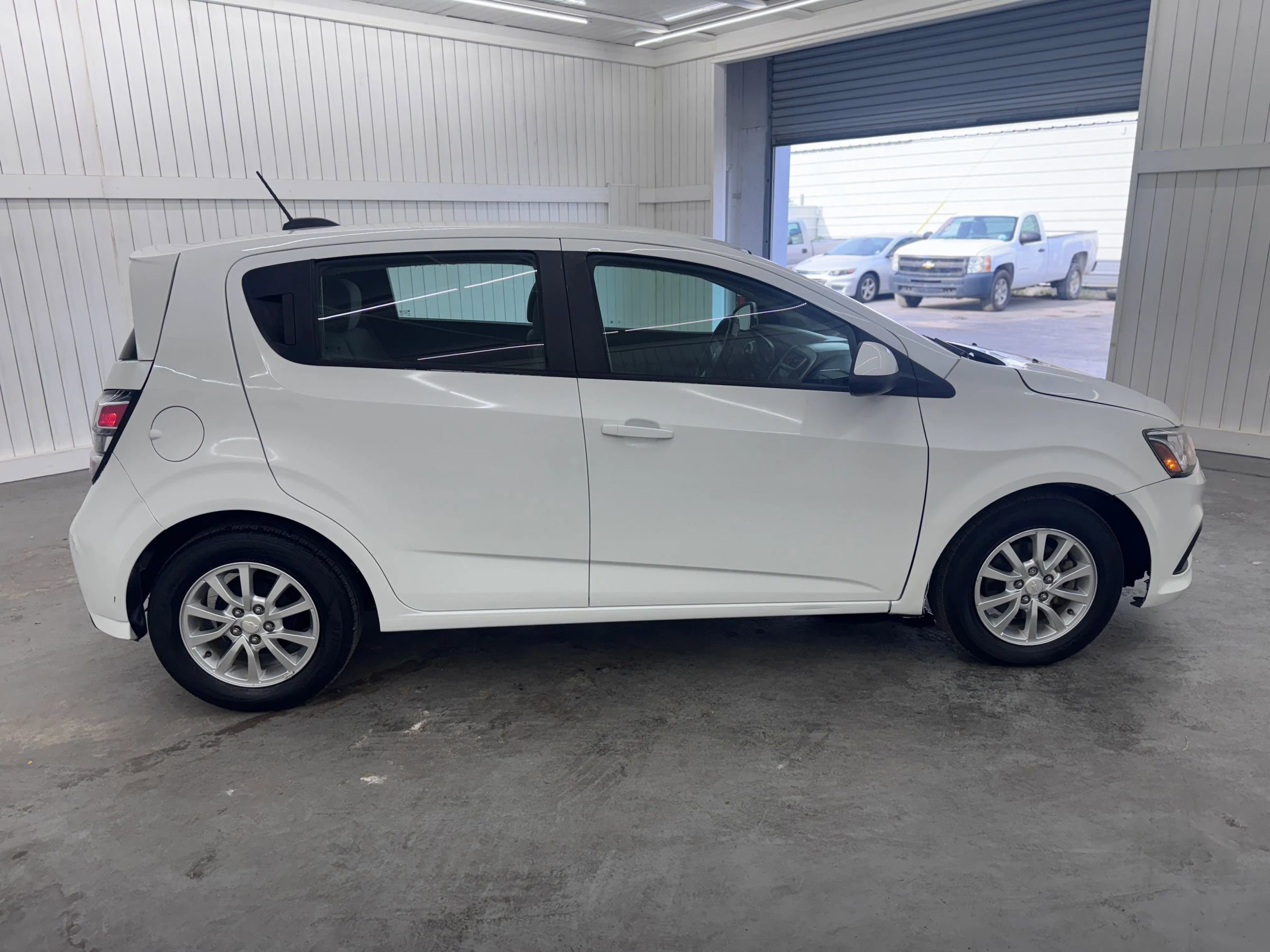 Used 2020 Chevrolet Sonic LT image 4