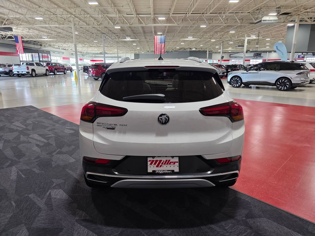 Used 2021 Buick Encore GX Essence w/ Advanced Technology Package AWD/4WD image 4