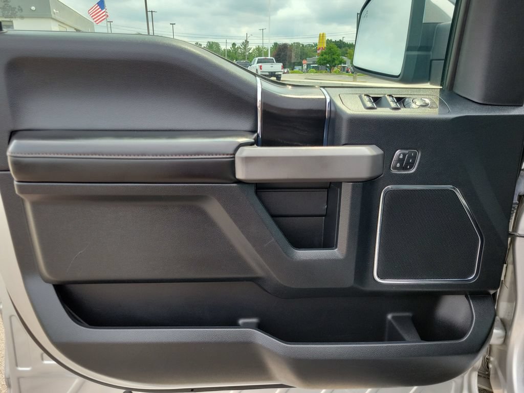 Certified 2019 Ford F150 Platinum w/ Equipment Group 701A Luxury AWD/4WD image 17
