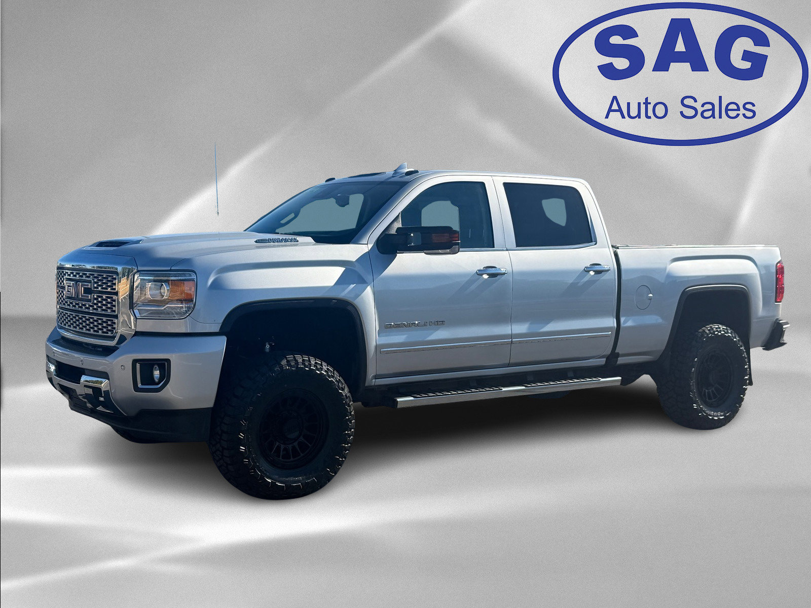 Used 2019 GMC Sierra 2500 Denali w/ Duramax Plus Package image 9