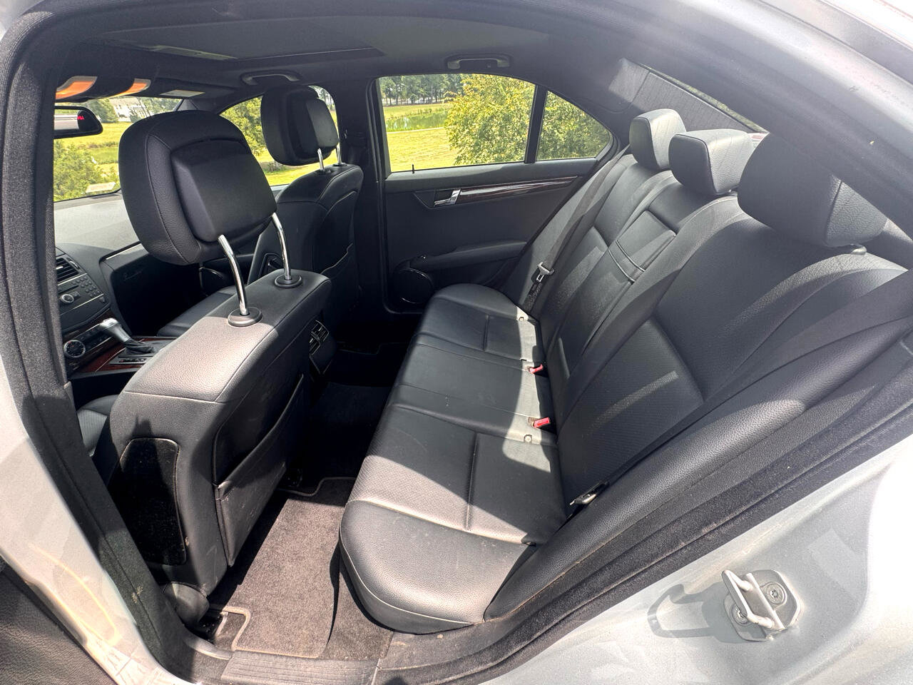 Used 2009 Mercedes-Benz C 300 Sport image 12