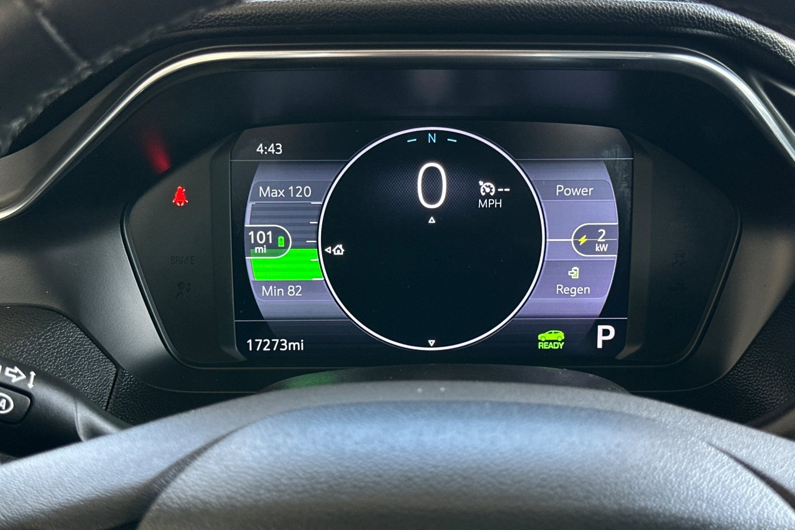 Certified 2022 Chevrolet Bolt EUV LT w/ Convenience Package image 33