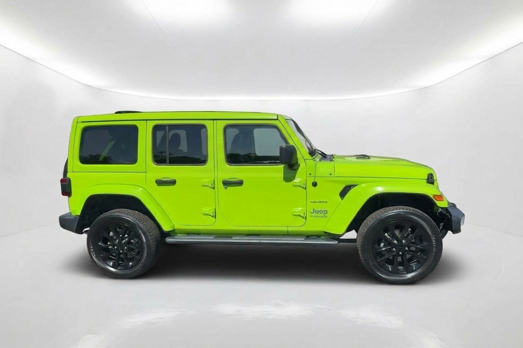 Used 2021 Jeep Wrangler Unlimited Sahara w/ Safety Group AWD/4WD image 4