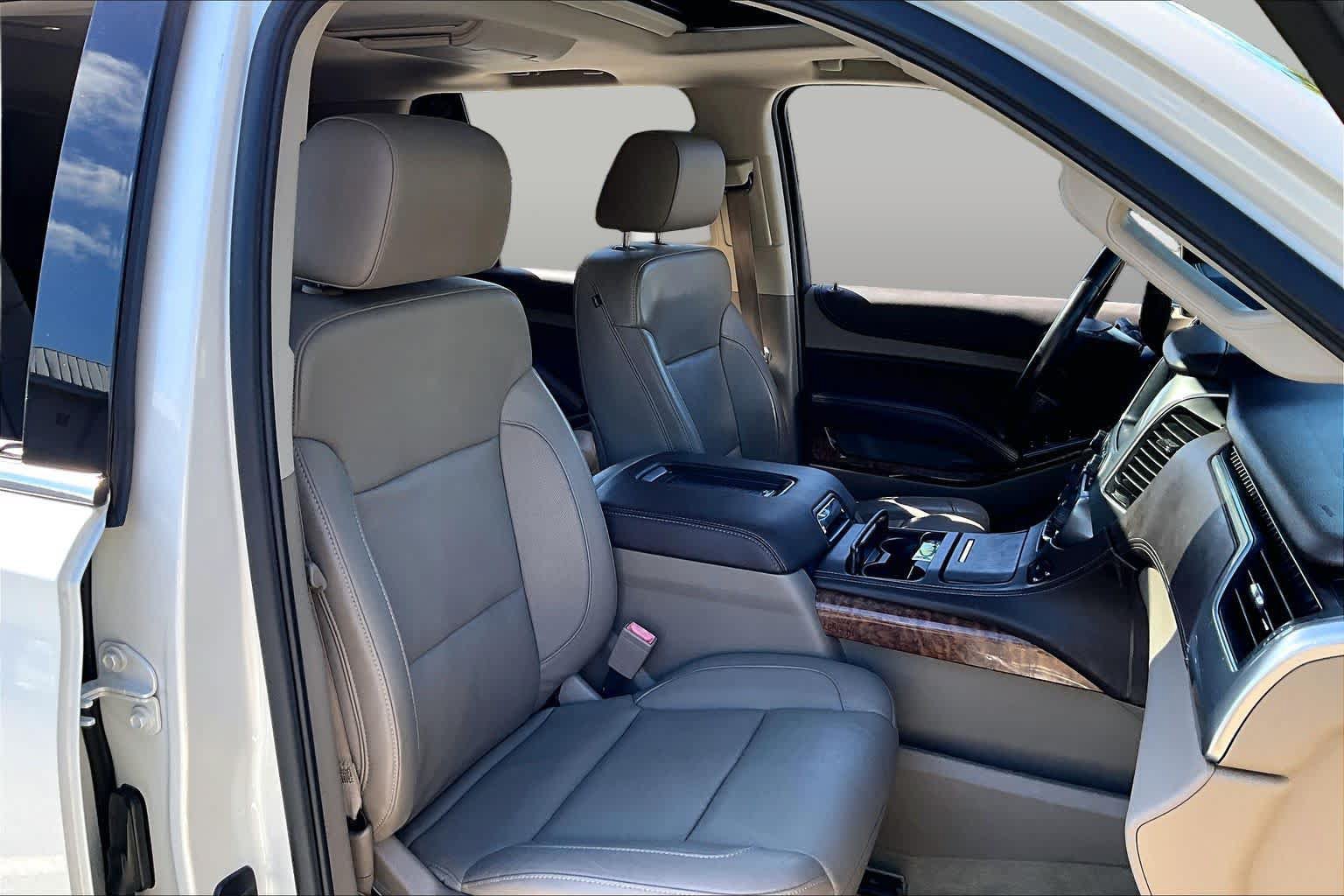 Used 2015 Chevrolet Tahoe LTZ AWD/4WD image 8
