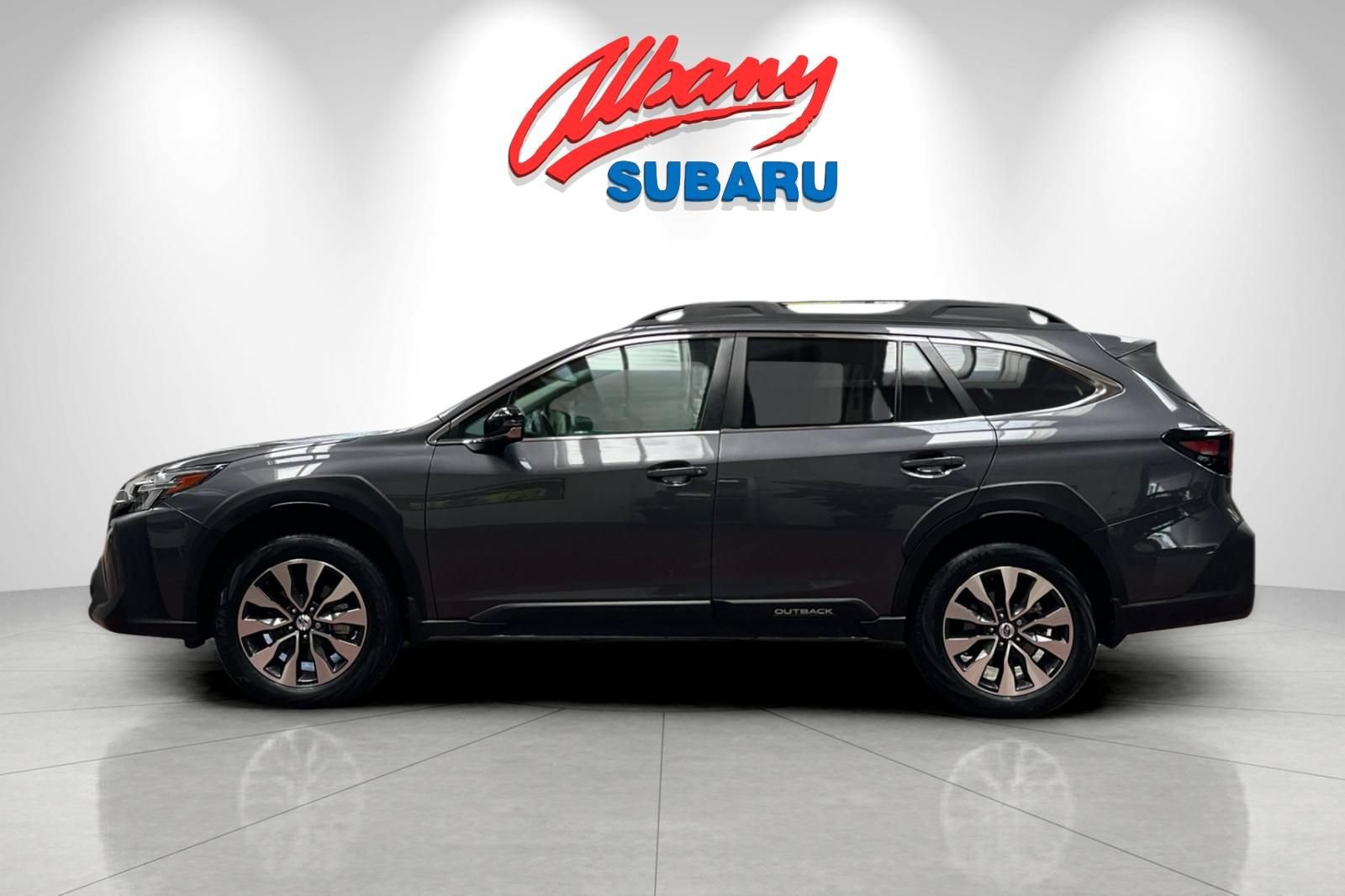 Used 2024 Subaru Outback Limited AWD/4WD image 8