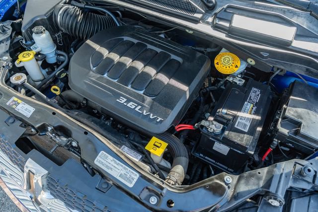 Used 2018 Dodge Grand Caravan SE w/ UConnect Hands-Free Group image 15