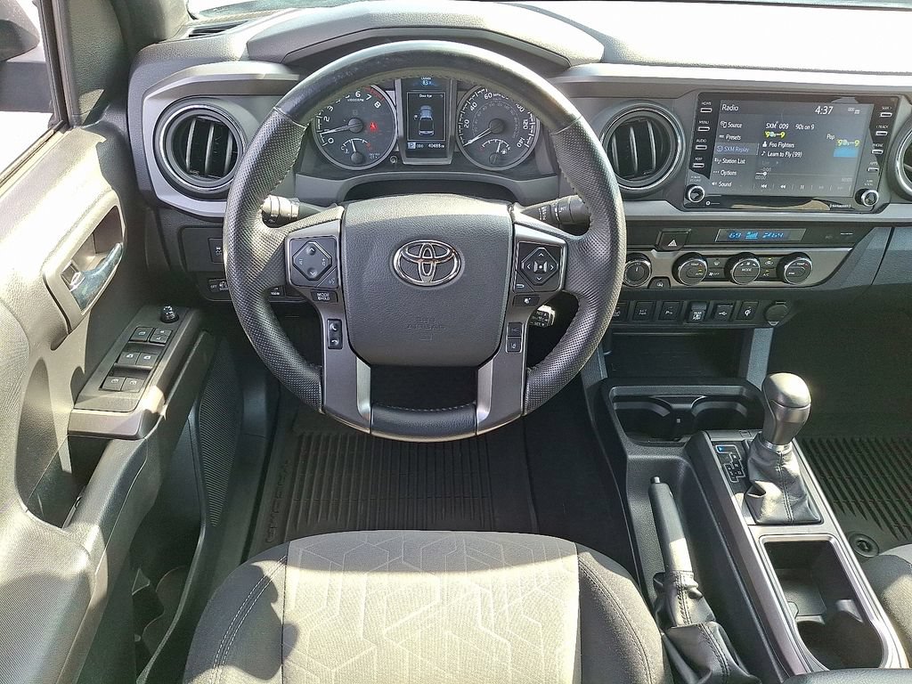 Used 2023 Toyota Tacoma TRD Off-Road w/ Technology Package AWD/4WD image 12