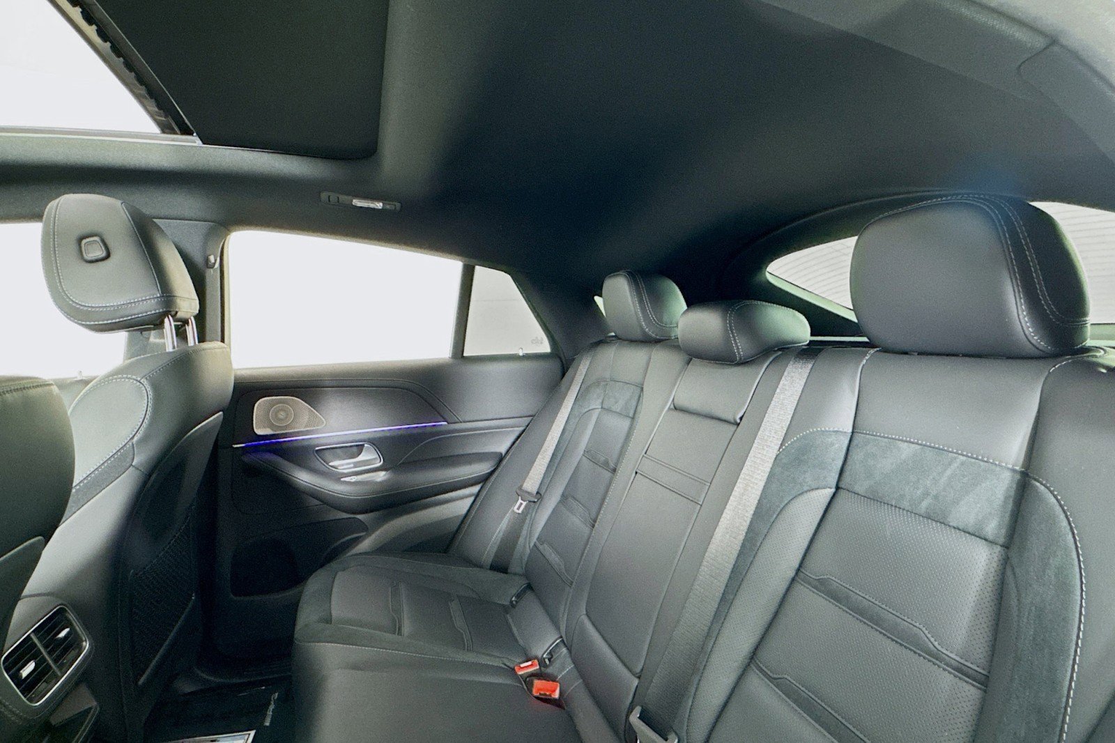 New 2025 Mercedes-Benz GLE 53 AMG 4MATIC Coupe image 7