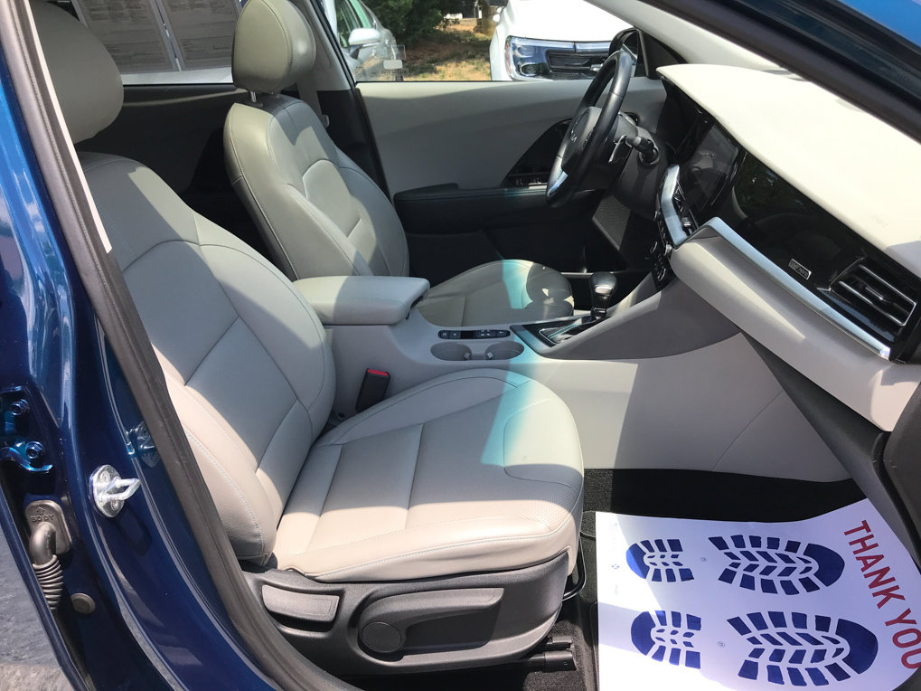 Used 2022 Kia Niro EX Premium FWD image 30