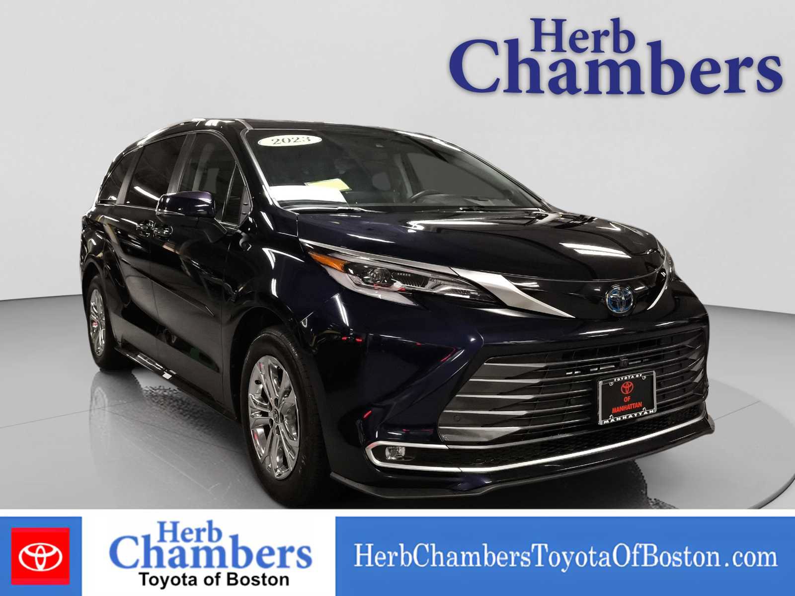 Used 2023 Toyota Sienna Platinum