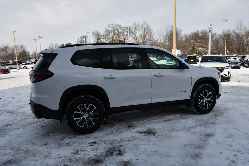 Used 2024 GMC Acadia AT4 w/ Luxury Package image 7