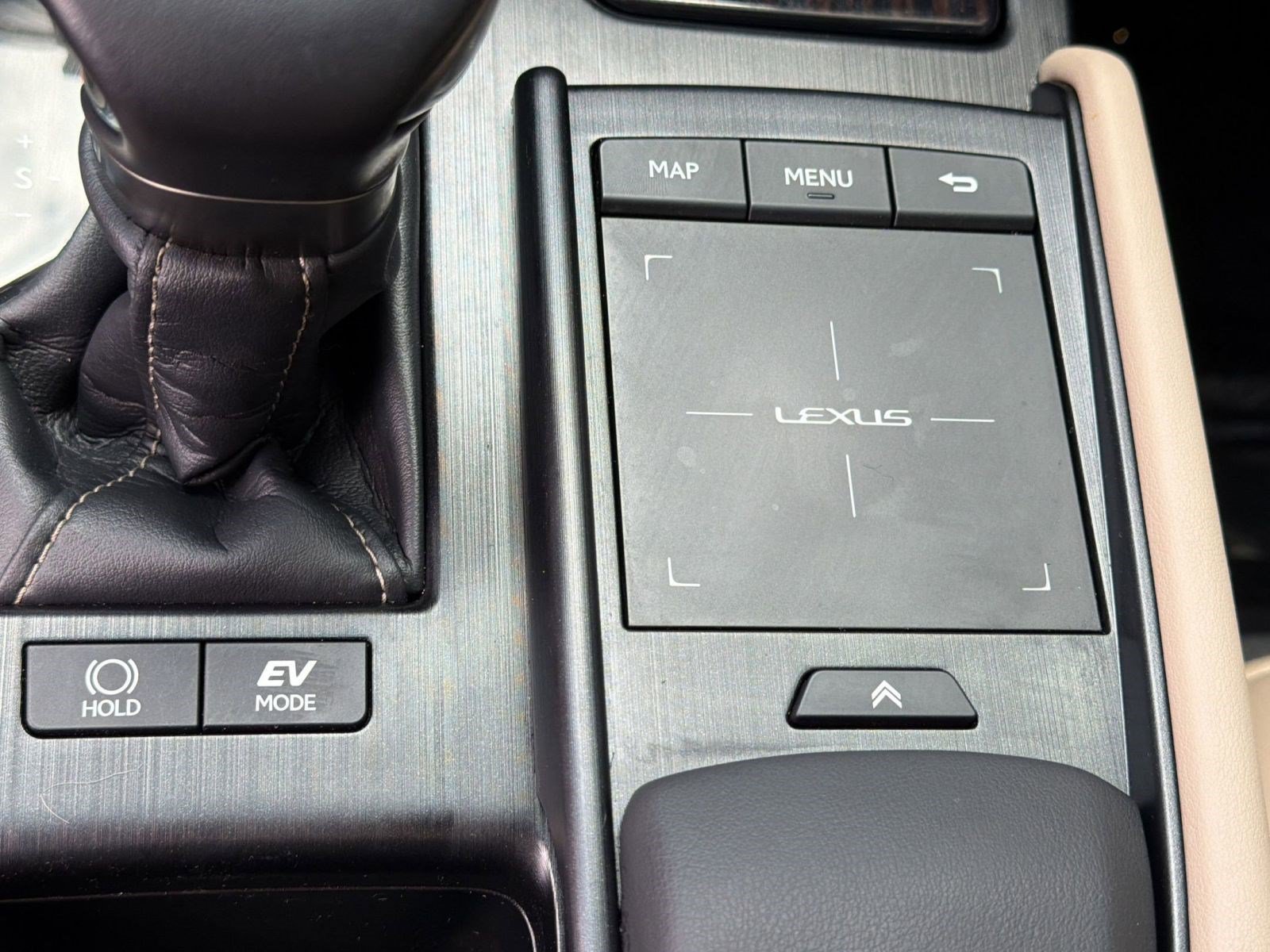 Used 2021 Lexus ES 300h w/ Accessory Package FWD image 34