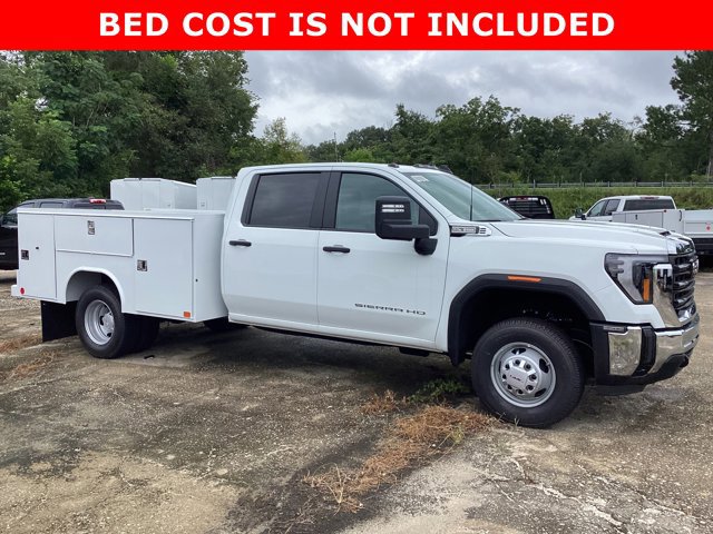 New 2025 GMC Sierra 3500 Pro w/ Convenience Package image 4