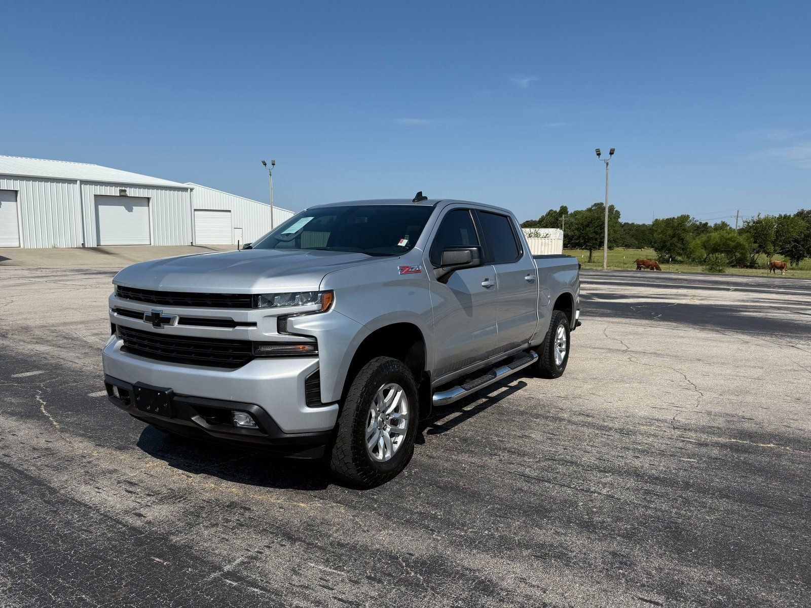 Used 2019 Chevrolet Silverado 1500 RST image 2