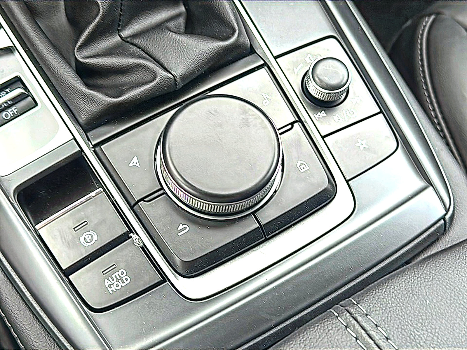 New 2026 MAZDA CX-30 AWD 2.5 S w/ Select Sport Pkg image 26