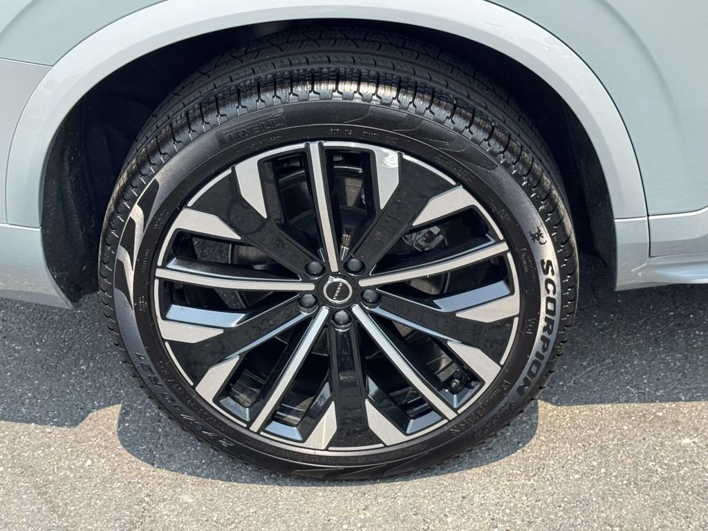 Certified 2026 Volvo XC90 B6 Ultra w/ Protection Package AWD/4WD image 7