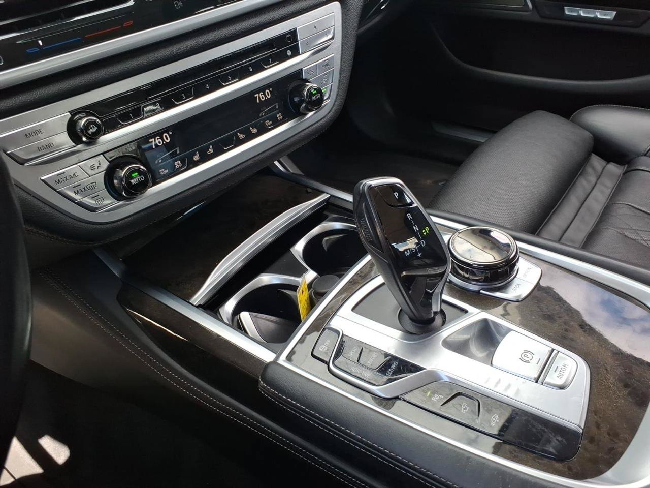 Used 2017 BMW 740i xDrive AWD/4WD image 14