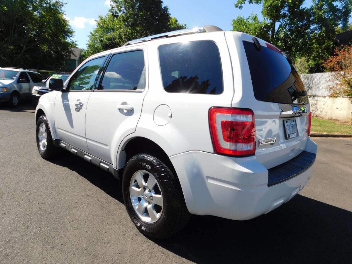 Used 2010 Ford Escape Limited image 3
