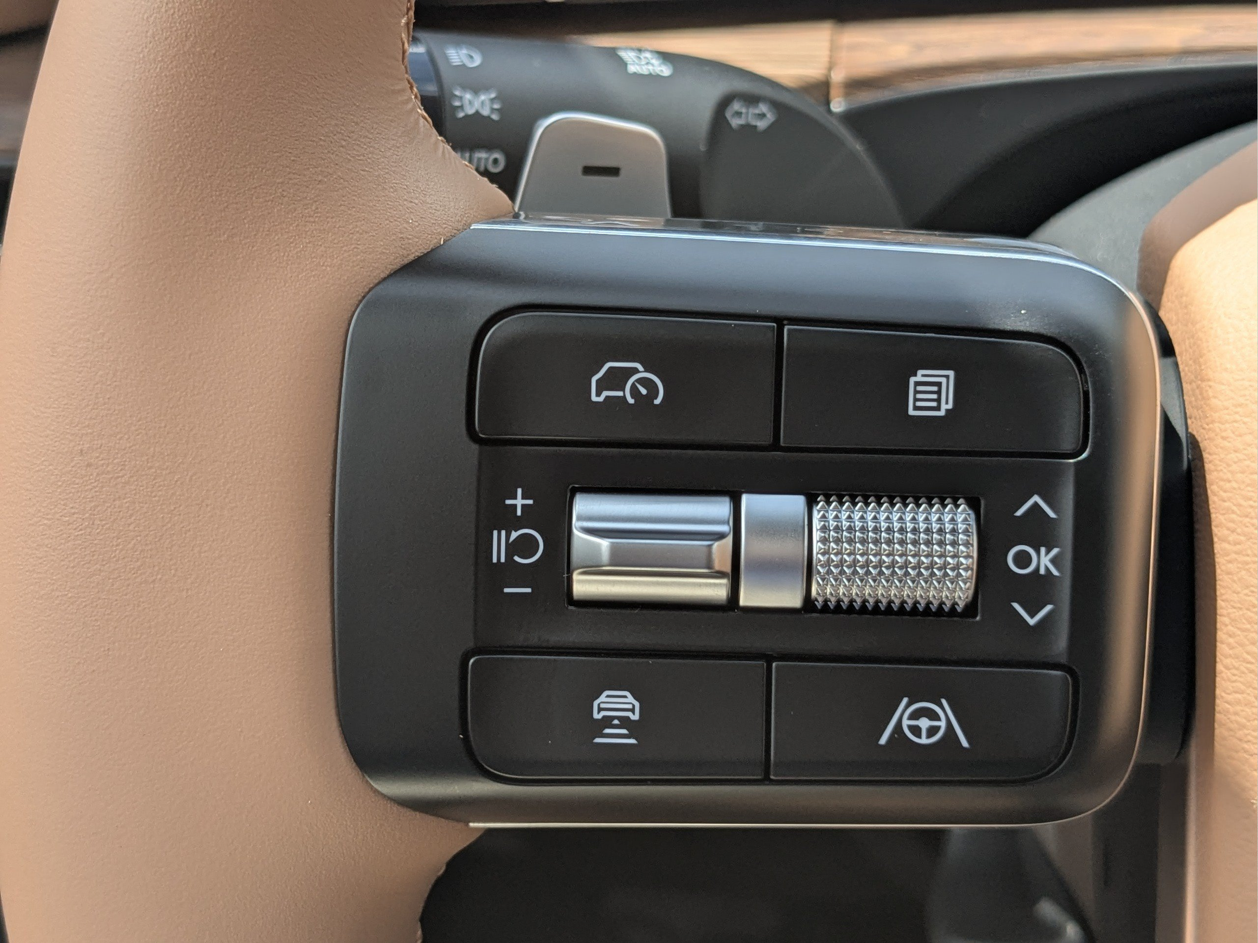 New 2027 Hyundai Santa Fe Limited FWD image 28