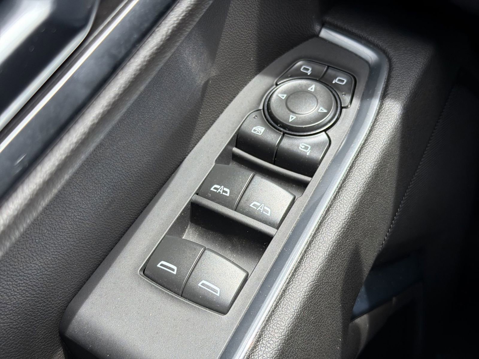 Used 2024 GMC Sierra 1500 SLT AWD/4WD image 15