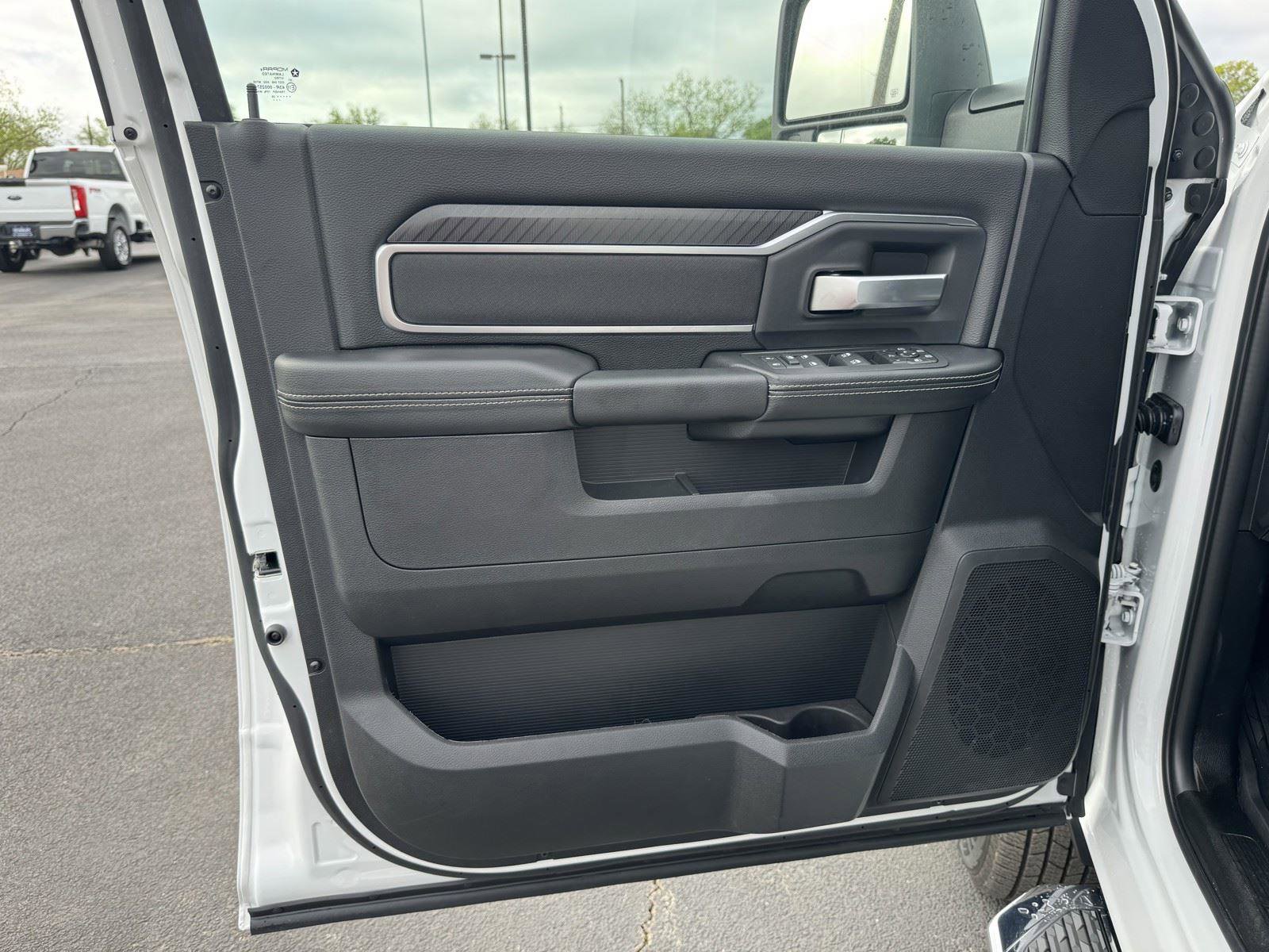 New 2026 RAM 3500 Lone Star AWD/4WD image 26