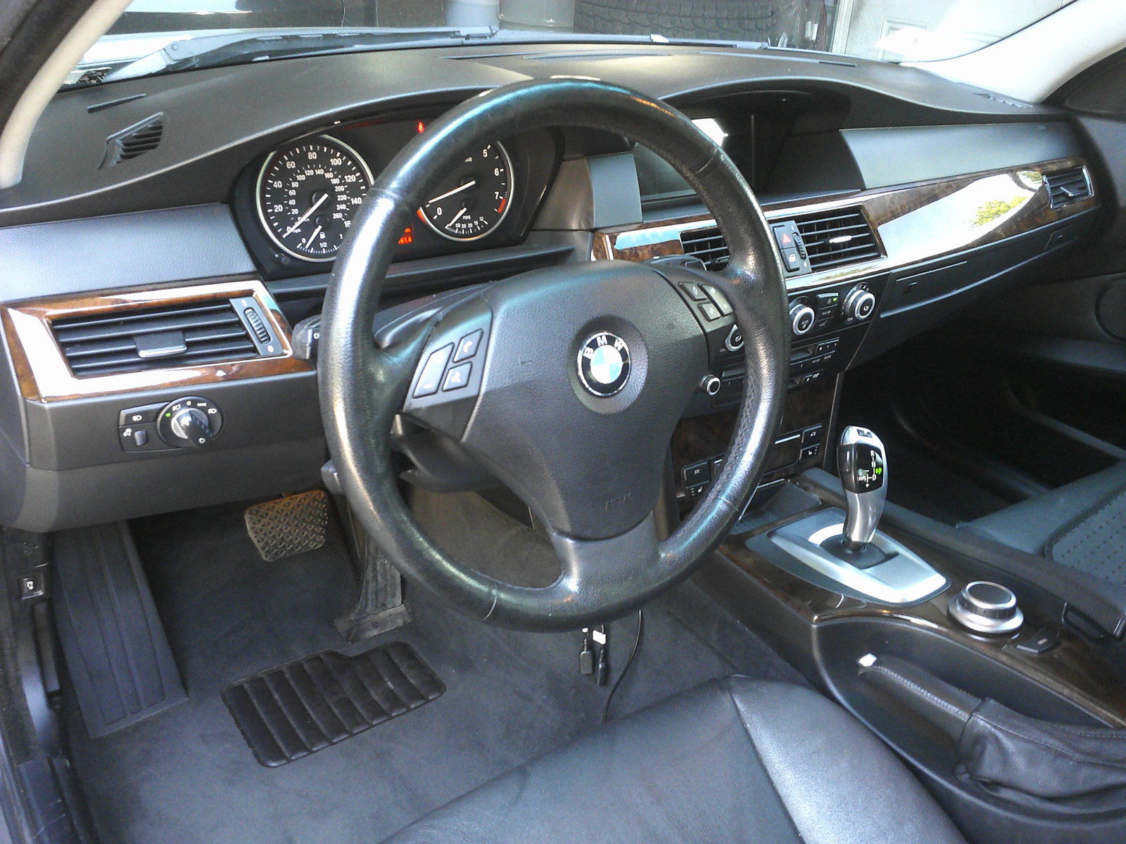 Used 2008 BMW 528xi Sedan AWD/4WD image 16
