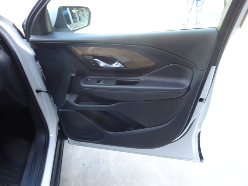 Certified 2021 GMC Terrain SLE w/ LPO, Floor Liner Package FWD image 31