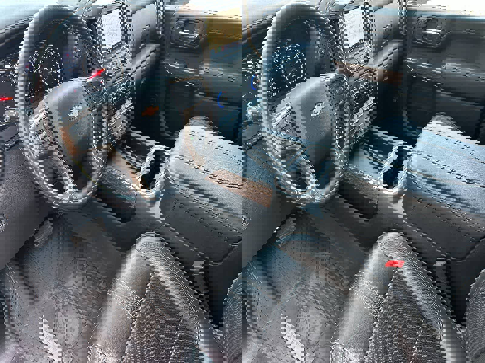 Used 2023 Chevrolet Silverado 2500 High Country image 11