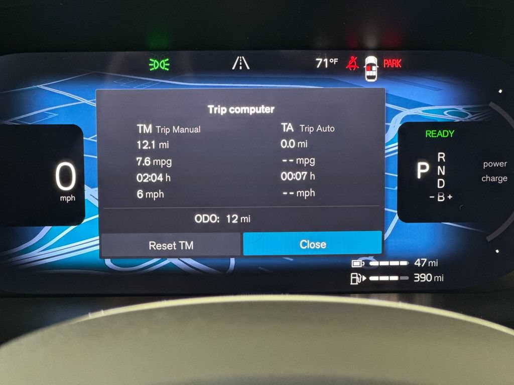 New 2026 Volvo XC60 T8 Plus w/ Climate Package PRO AWD/4WD image 27