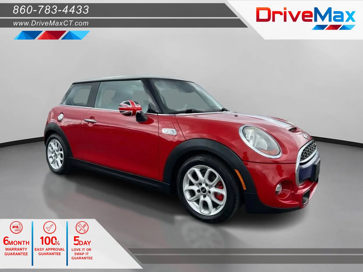 Used 2017 MINI Cooper S image 1