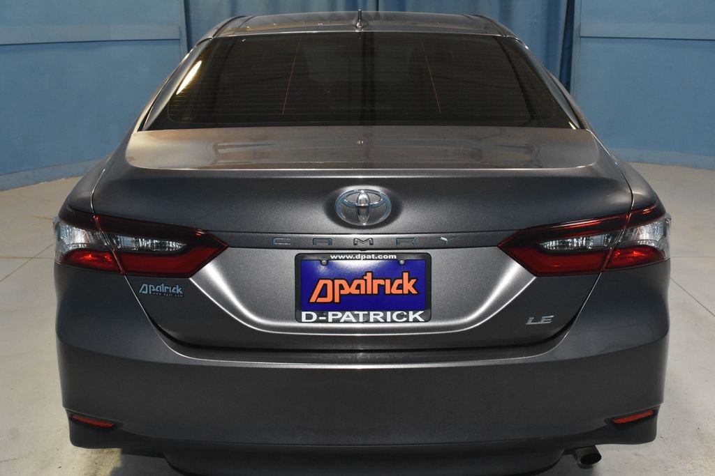 Used 2022 Toyota Camry LE w/ Carpet Mat Package (TMS) FWD image 25