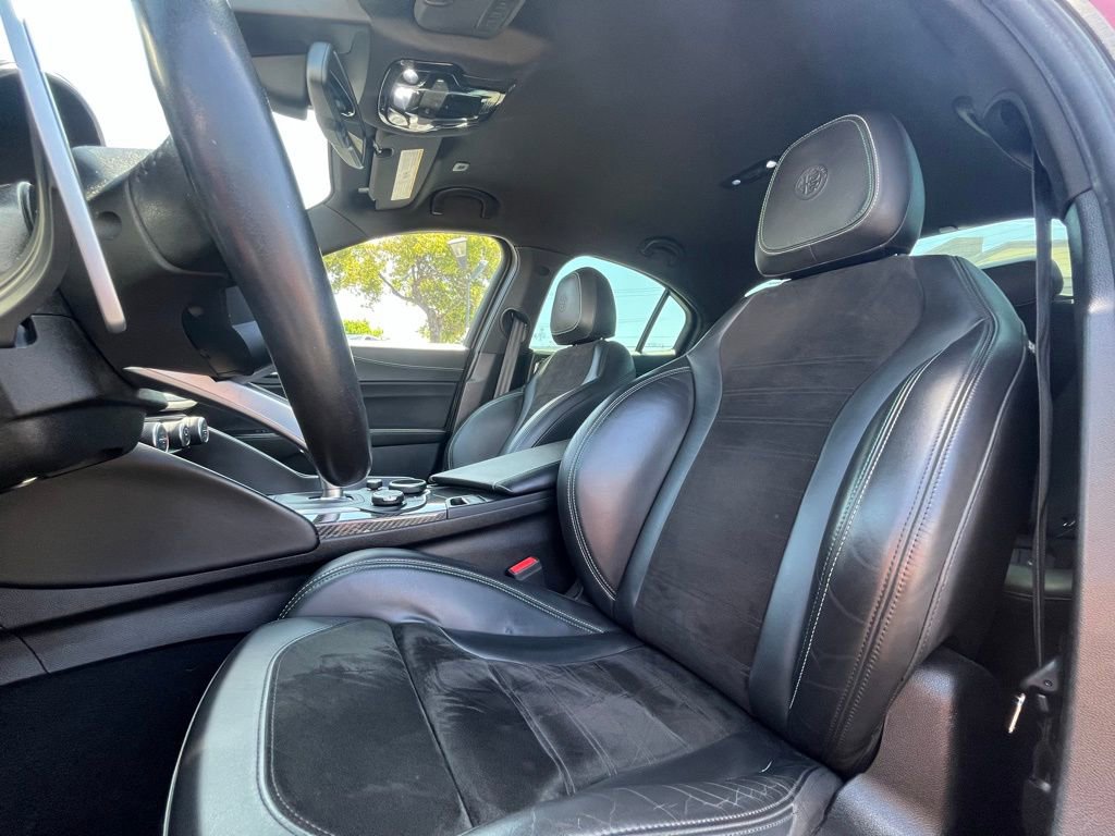 Used 2018 Alfa Romeo Giulia Quadrifoglio w/ Driver Assist Dynamic Package RWD image 15