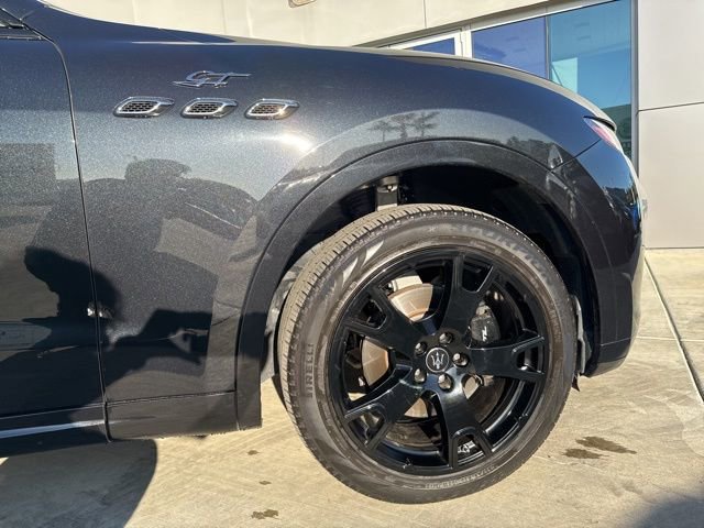 Certified 2022 Maserati Levante GT image 10