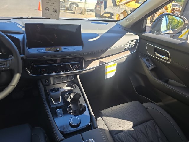 New 2026 Nissan Rogue Platinum w/ Platinum Premium Package AWD/4WD image 33