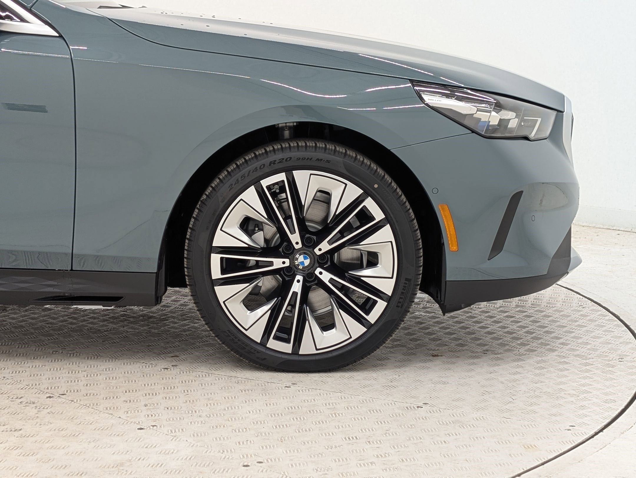 New 2026 BMW 530i w/ Premium Package RWD image 12